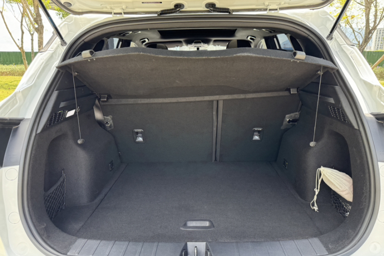 Coolray 2020 image de voiture #15