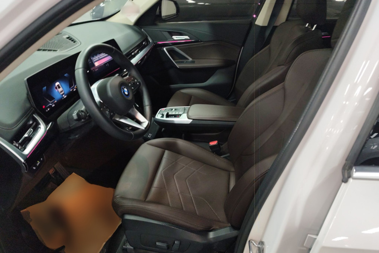 宝马 宝马iX1 2024 汽车图片 #15