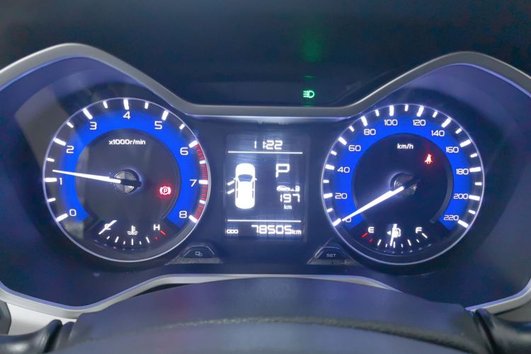 Vision X3 2019 car image #15
