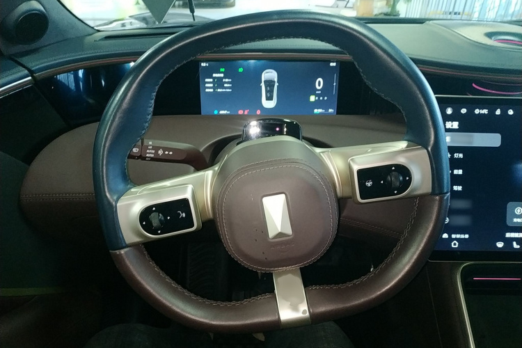Avatr 11 2024 car image #15