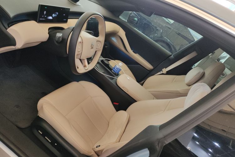 NIO ET5 2023 car image #15