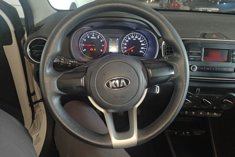 Kia Pegas 2020 imagen de coche #15