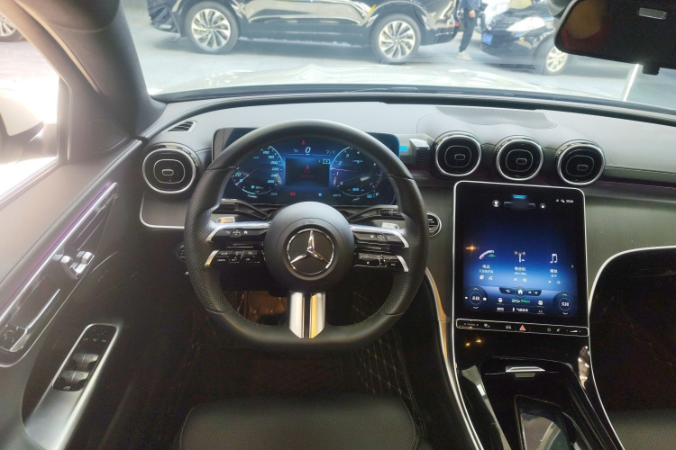 Mercedes-Benz C Class 2022 صورة سيارة #15