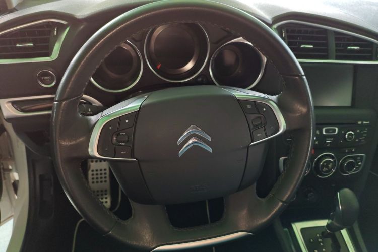 Citroen C4L 2016 image de voiture #15