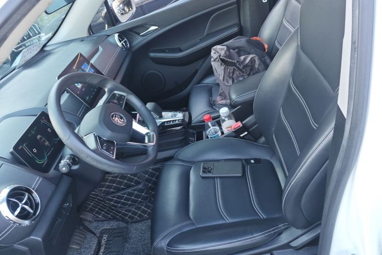 BYD Yuan New Energy 2020 صورة سيارة #15