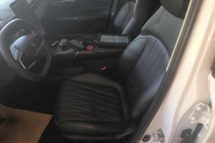 Changan Lamore 2023 #15 Changan Lamore 2023 car image #15