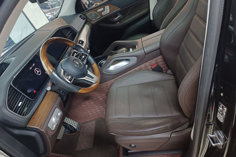 Mercedes-Benz GLS Class 2021 car image #15