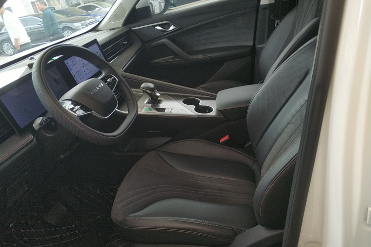 Roewe D5X DMH 2024 imagem de carro #15