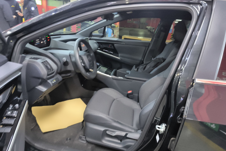 丰田 一汽丰田bZ4X 2023 汽车图片 #15