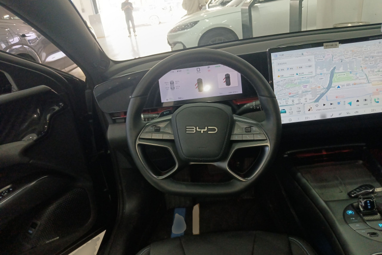 BYD Seal 2025 car image #15