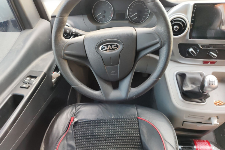 JAC 2025 car image #15