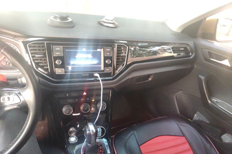 T-Roc 2019 image de voiture #15