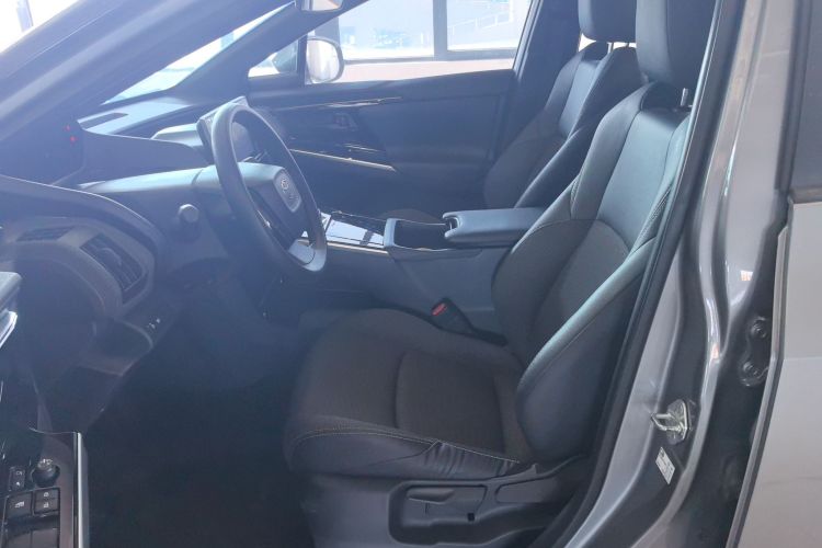 Toyota bZ4X 2022 immagine di auto #15