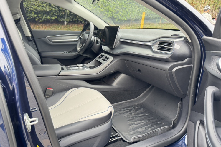 BYD Destroyer 05 2024 car image #15