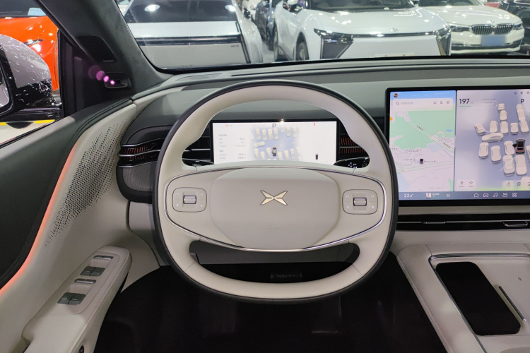 Xpeng G6 2025 صورة سيارة #15