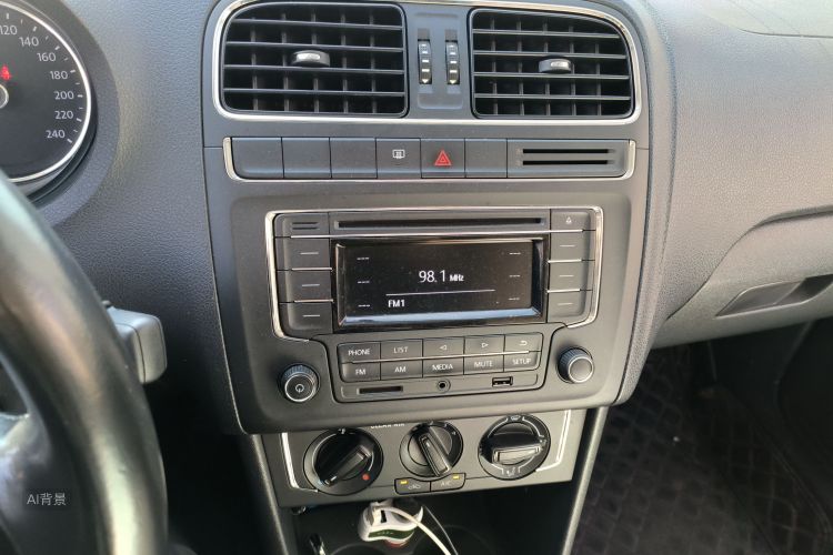 Polo 2017 immagine di auto #15