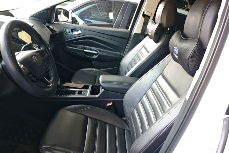 Ford Kuga 2017 #15 Ford Kuga 2017 car image #15