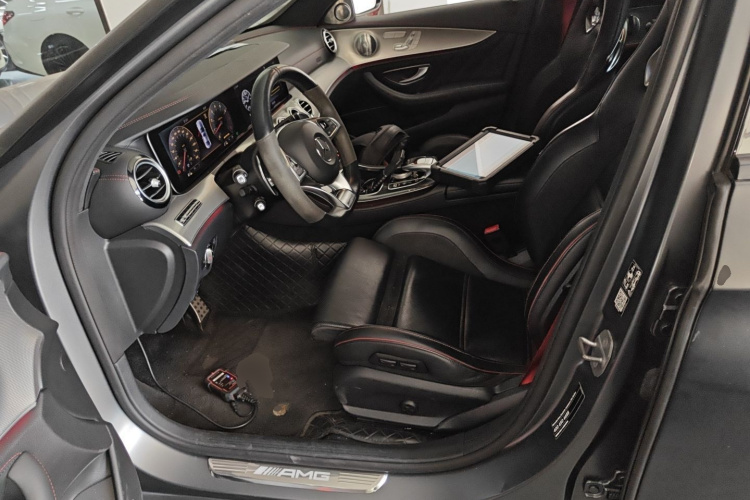 Mercedes-Benz E AMG 2017 صورة سيارة #15