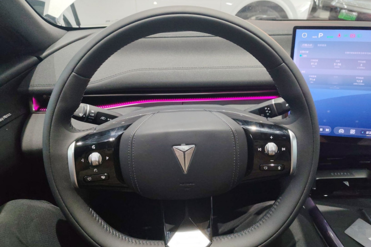 Deepal L07 2025 car image #15