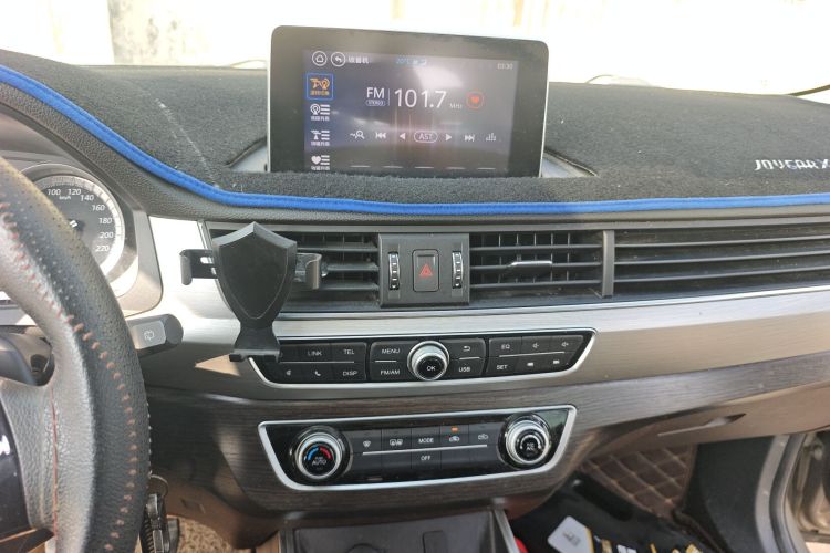 Forthing JOYEAR X5 2017 image de voiture #15