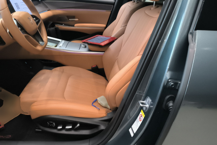 BYD HanL 2025 صورة سيارة #15