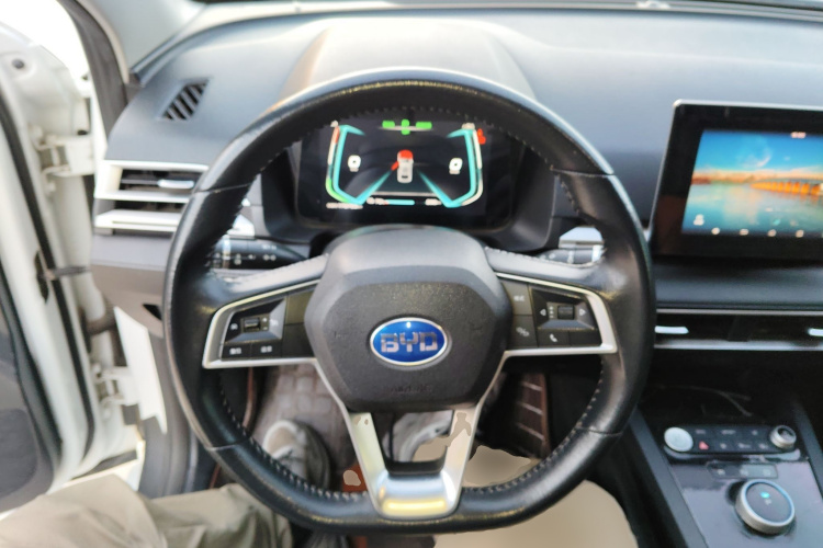 BYD e3 2020 #15 BYD e3 2020 car image #15