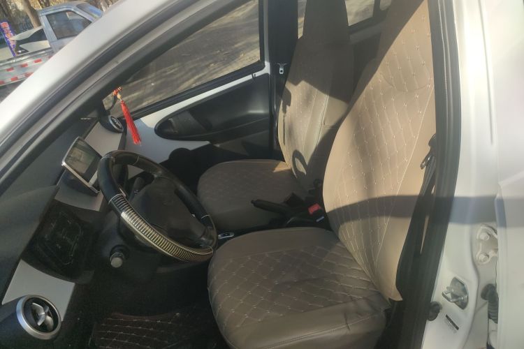 BYD e1 2019 car image #15