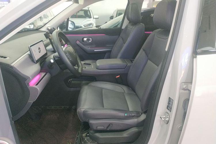 零跑汽车 零跑C10 2025 汽车图片 #15