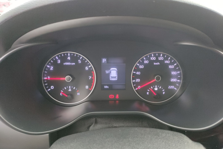 Kia Rio Cross 2018 car image #15