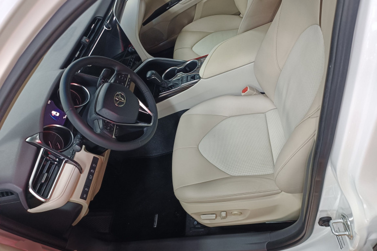 丰田 凯美瑞 2020 汽车图片 #15