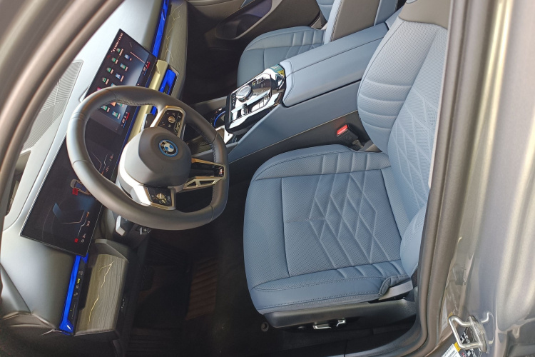 BMW i5 2024 image de voiture #15