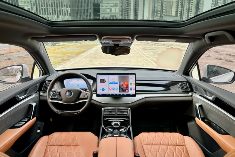 BYD Tang New Energy 2023 car image #15