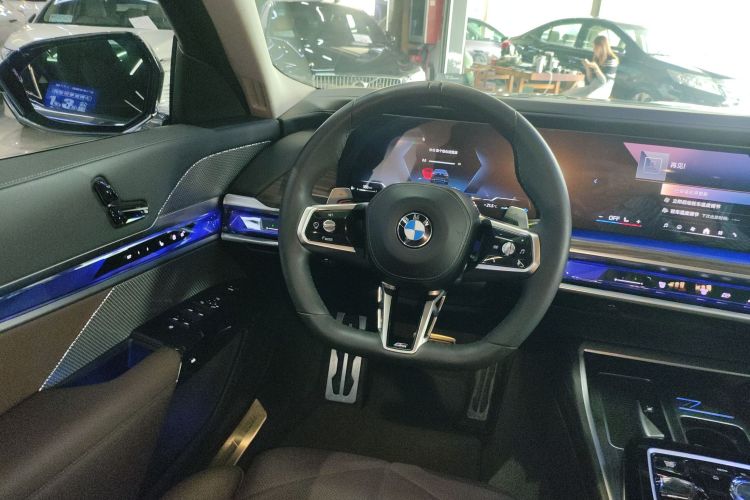BMW 7 Series 2023 #15 BMW 7 Series 2023 car image #15