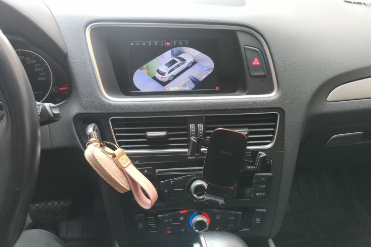 Audi Q5 2017 car image #15