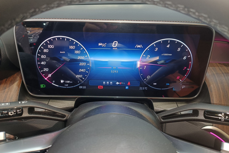 Mercedes-Benz GLC Class 2025 car image #15