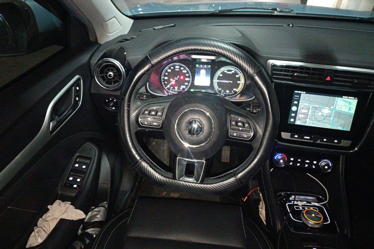 MG EZS Electric 2019 car image #15