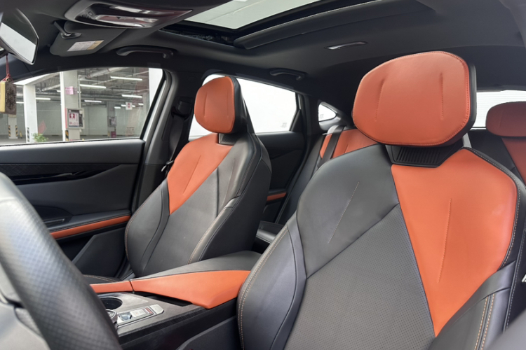 Changan UNI-V iDD 2023 car image #15