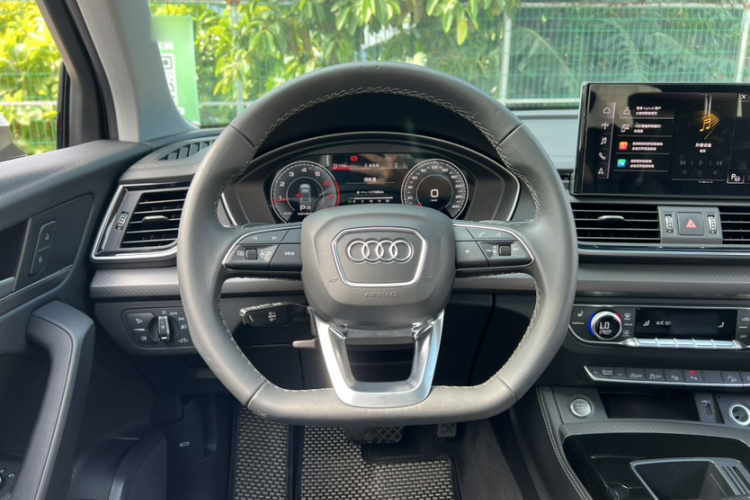 Audi Q5L 2022 car image #15