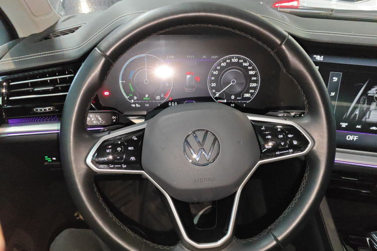 Volkswagen Touareg New Energy 2021 car image #15