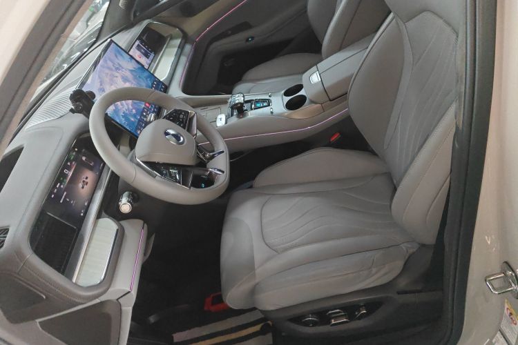 Denza N7 2023 car image #15