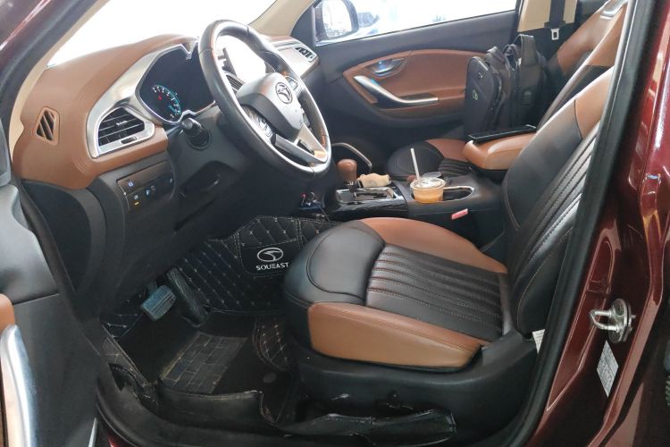 Soueast DX7 2016 car image #15