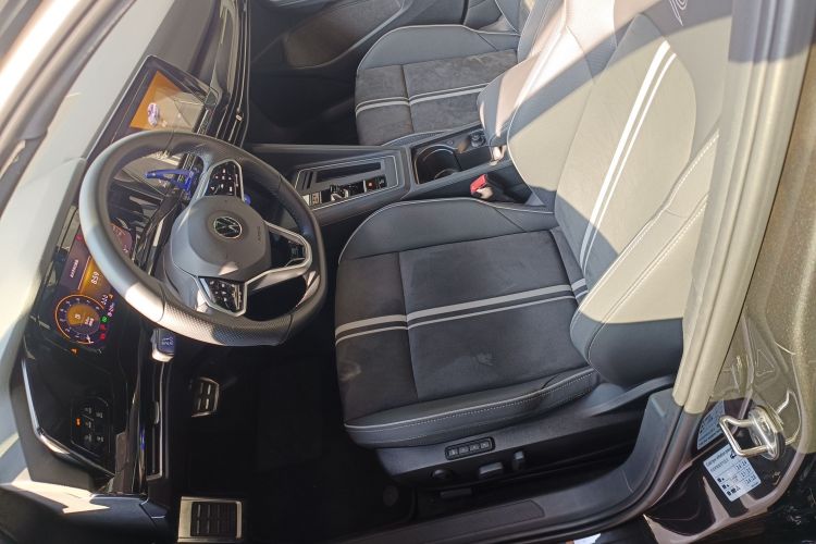 Volkswagen Golf 2021 car image #15