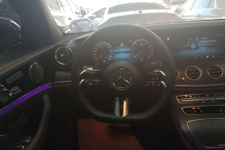 Mercedes-Benz E Class 2021 car image #15