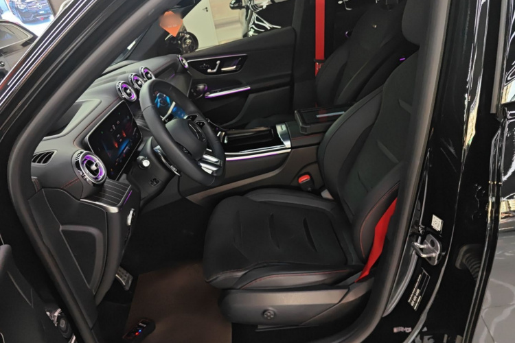 Mercedes-Benz GLC AMG 2024 imagem de carro #15