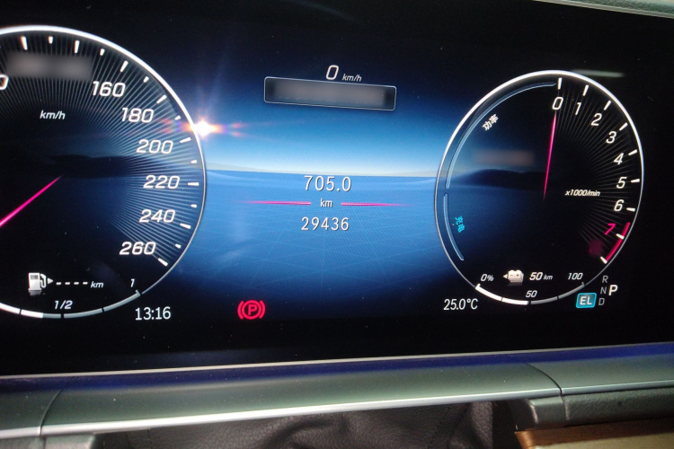 Mercedes-Benz GLE Class New Energy 2023 car image #15