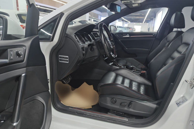 Volkswagen GolfGTI 2016 car image #15