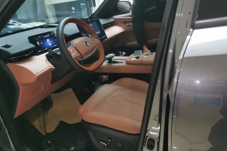 Changan UNI-Z PHEV 2024 #15 Changan UNI-Z PHEV 2024 car image #15