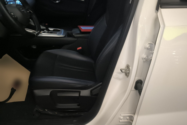 GAC Trumpchi GS3 2024 #15 GAC Trumpchi GS3 2024 car image #15