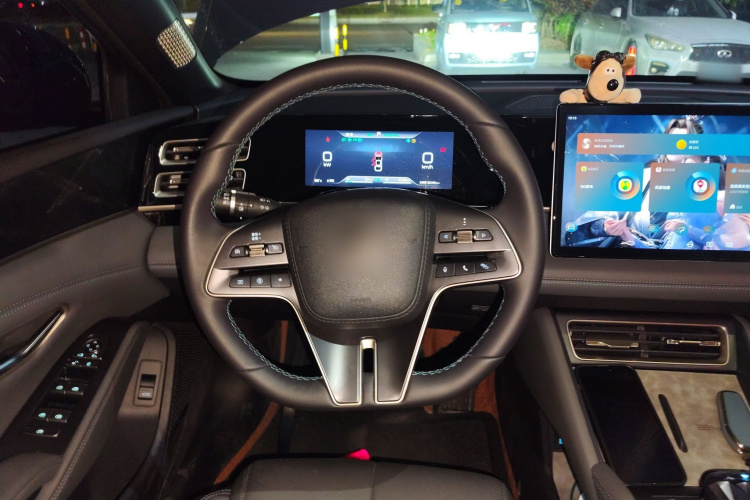 BYD Qin L 2025 car image #15