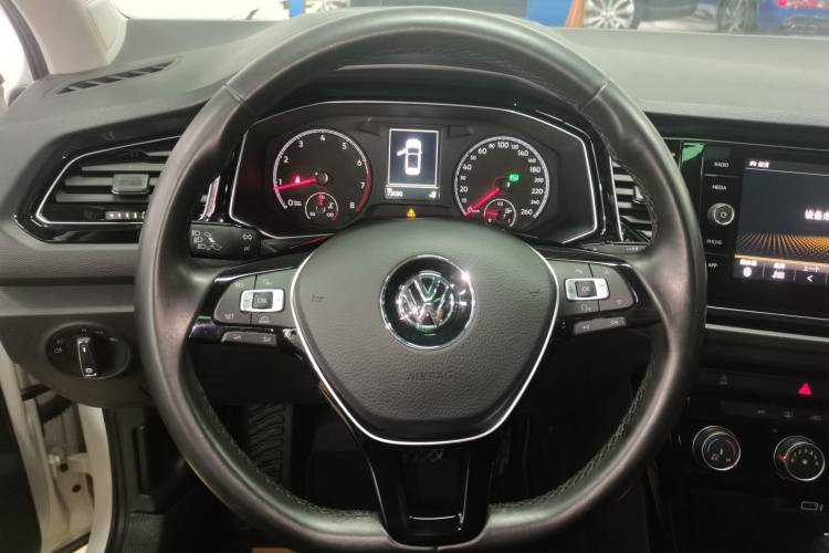 T-Roc 2019 #15 T-Roc 2019 car image #15